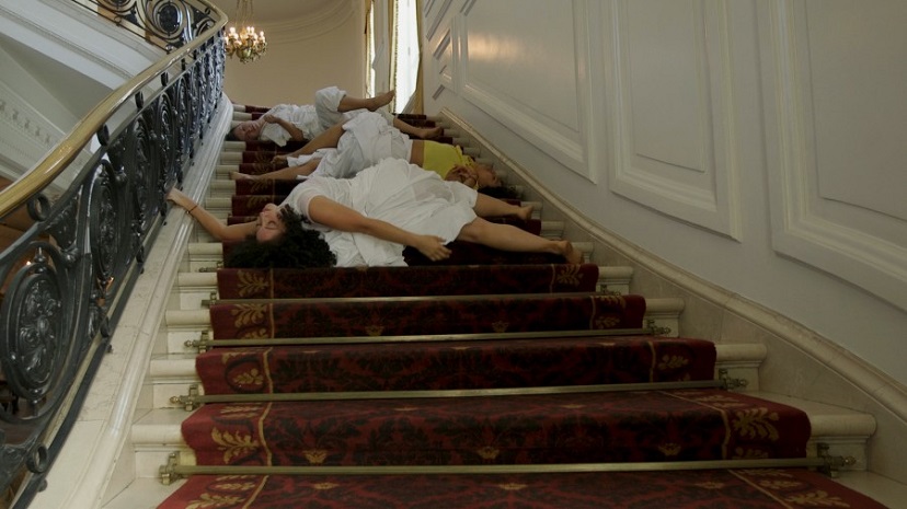 2-_apparitions_still11_staircase