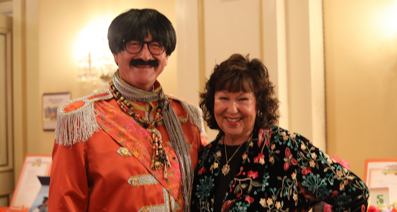 Guests Were Feeling Groovy “Come Gala Pasadena – Now Annual at Together” Hillside\'s