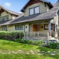 Elegant 1907 Craftsman In the Center of Historic Pasadena
