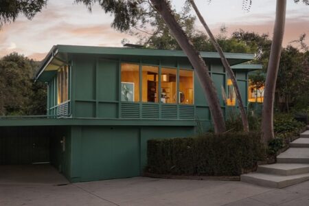 Hernly House: A Mid-Century Marvel Located on Scenic Drive, Pasadena